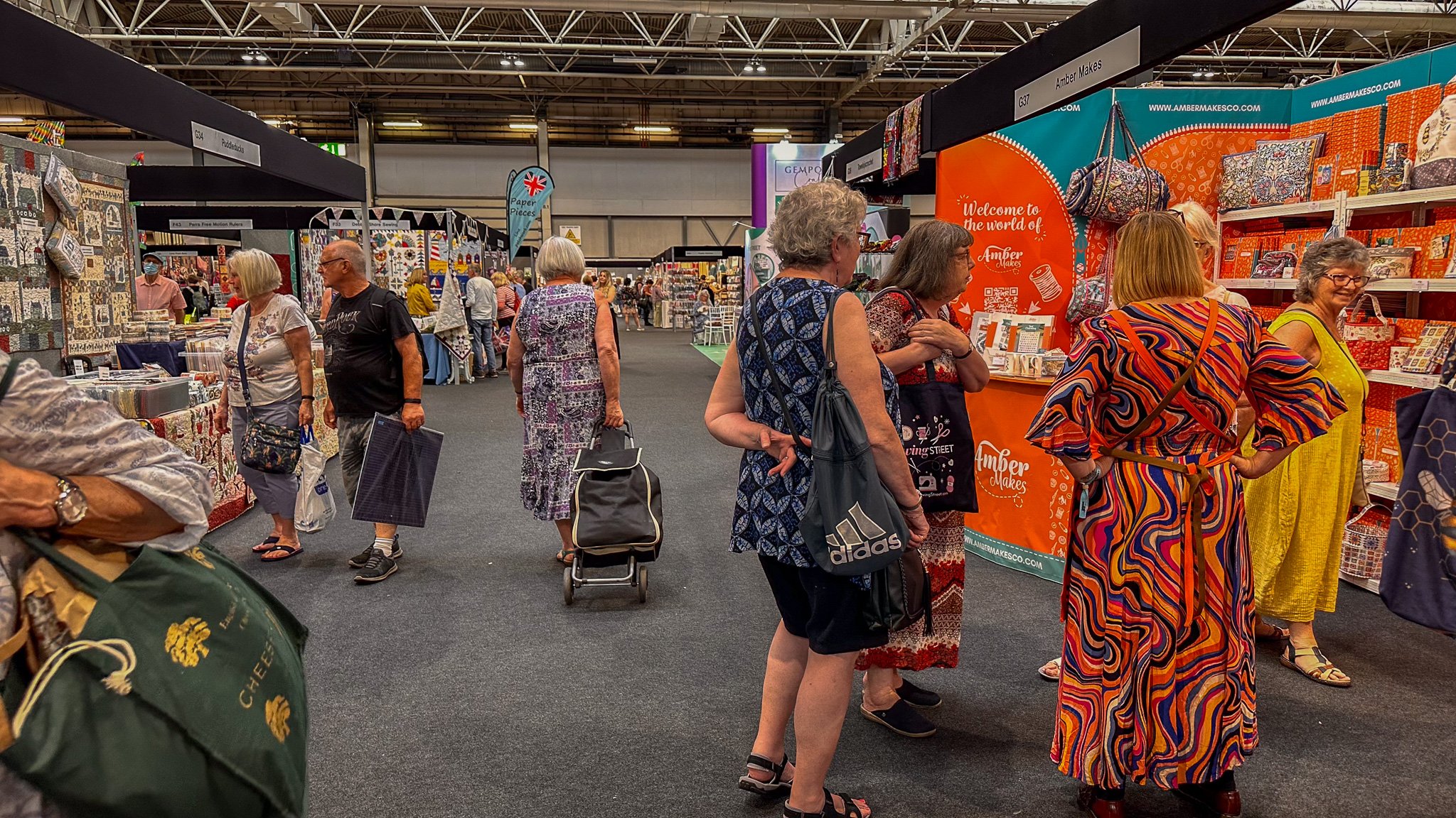 I found the show very easy to get around, the aisles were spacious and it was easy to wander.